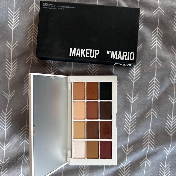*SOLD* Makeup by Mario palette master mattes - Picture 5 of 10